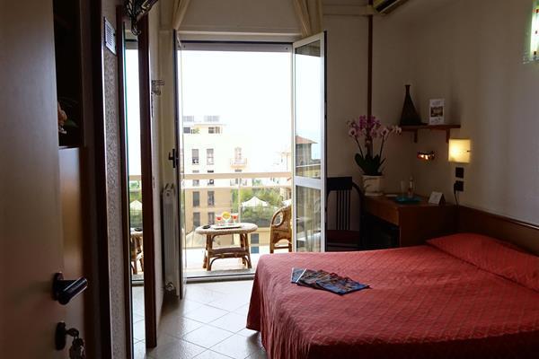 פינאלה ליגורה Hotel Careni Villa Italia מראה חיצוני תמונה