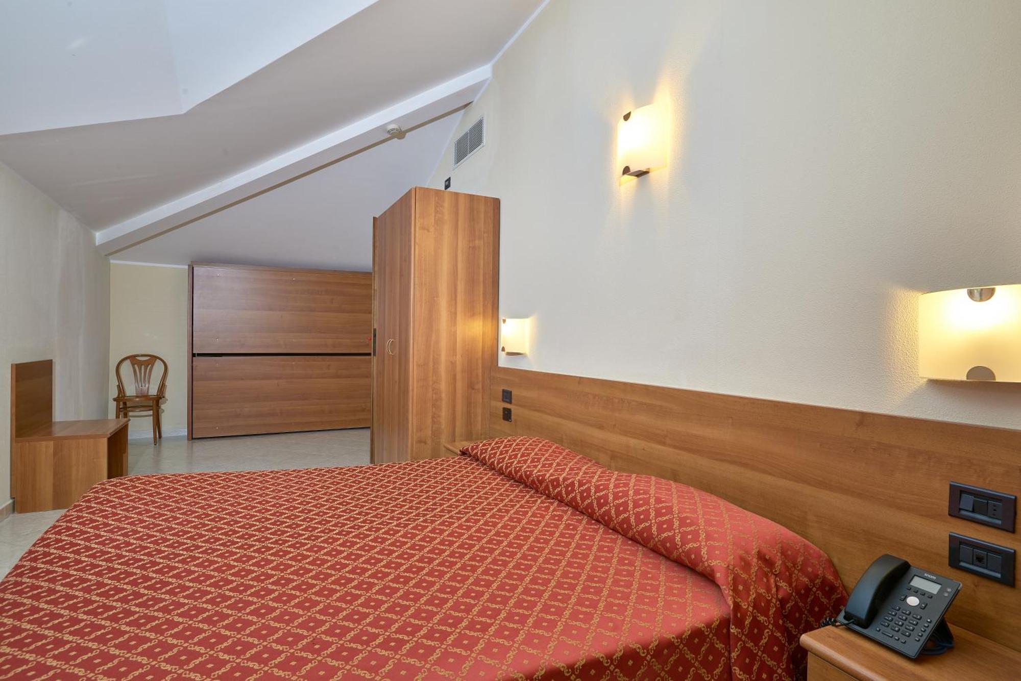 פינאלה ליגורה Hotel Careni Villa Italia מראה חיצוני תמונה